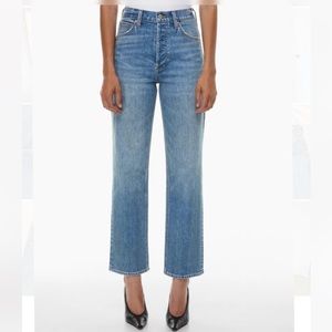 Aritzia Denim Forum “The Arlo Hi-Rise Straight Jean”